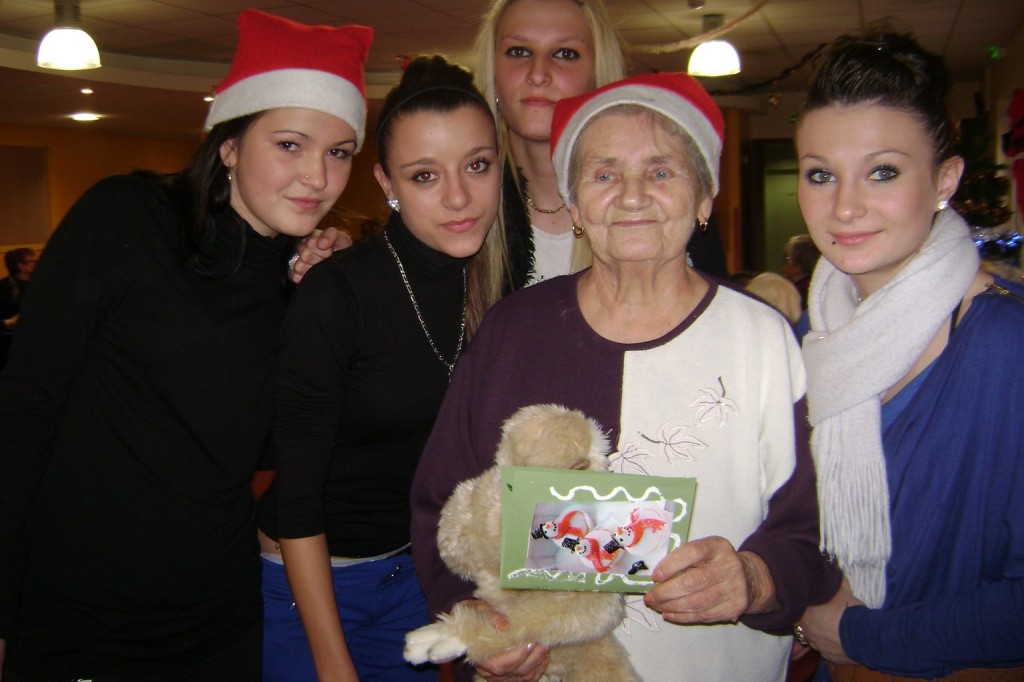 Lire la suite à propos de l’article NOEL à la maison de retraite Ronzier Joly