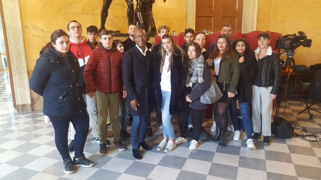 Lire la suite à propos de l’article Voyage à Paris